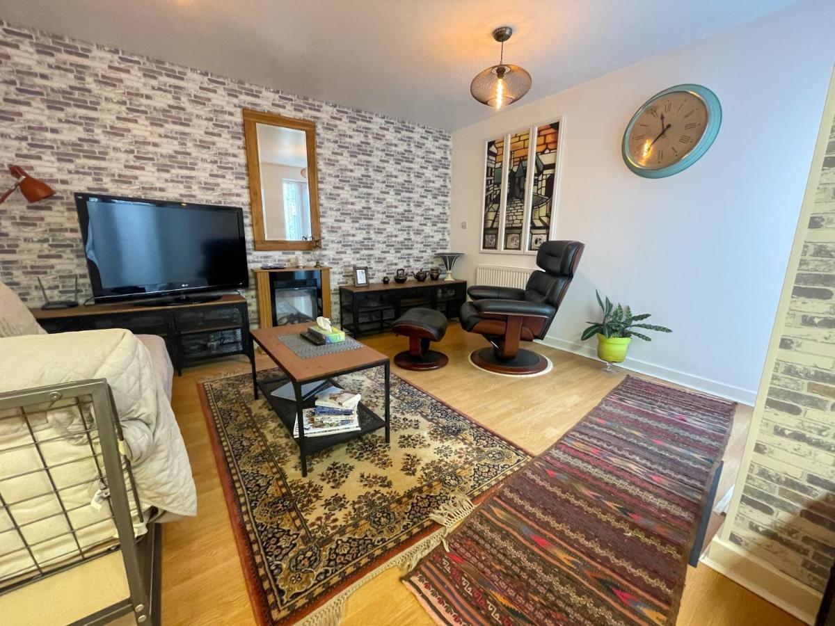 Kelvingrove 2 Bedroom Apartment - Private Parking 글라스고 외부 사진