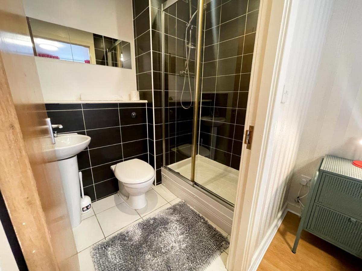 Kelvingrove 2 Bedroom Apartment - Private Parking 글라스고 외부 사진