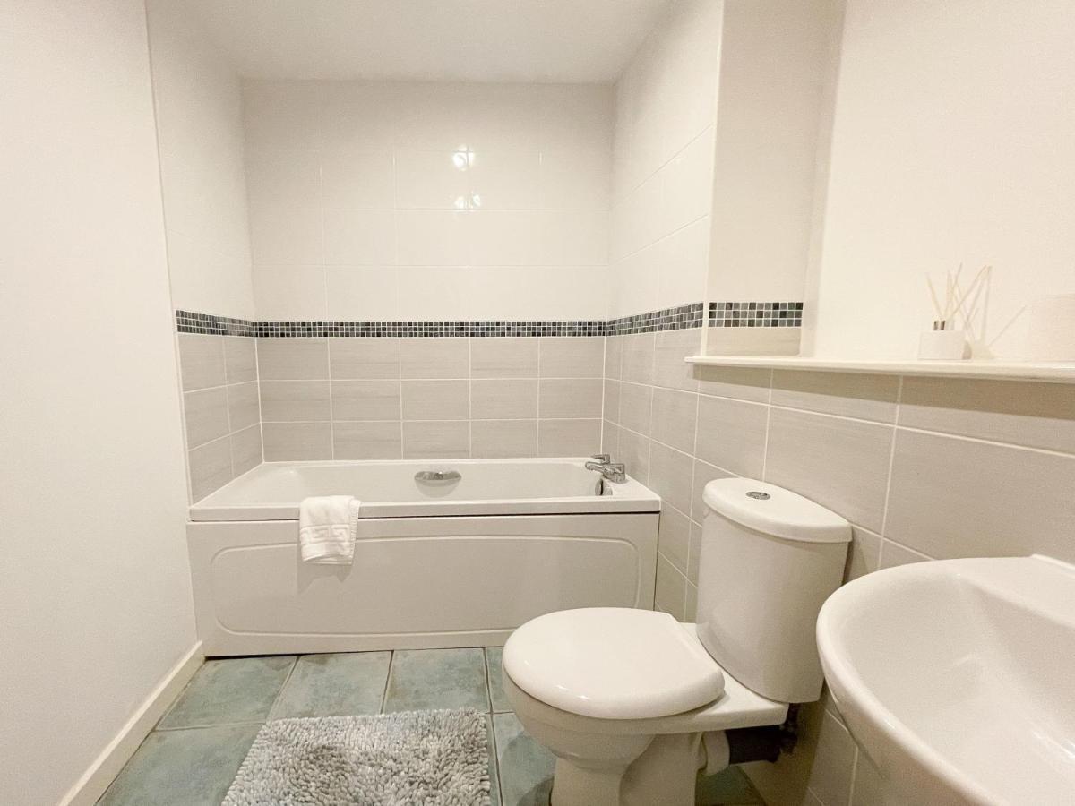 Kelvingrove 2 Bedroom Apartment - Private Parking 글라스고 외부 사진