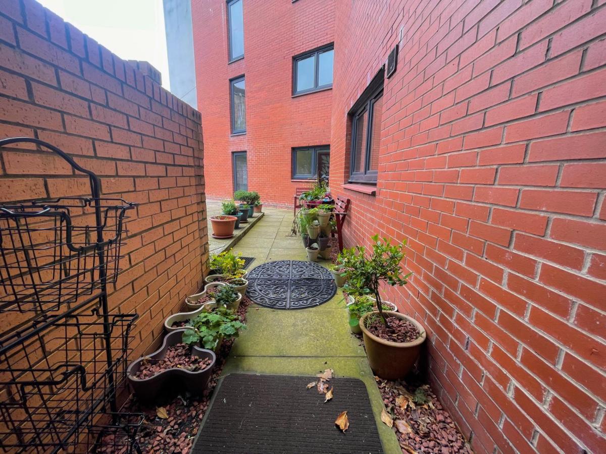 Kelvingrove 2 Bedroom Apartment - Private Parking 글라스고 외부 사진