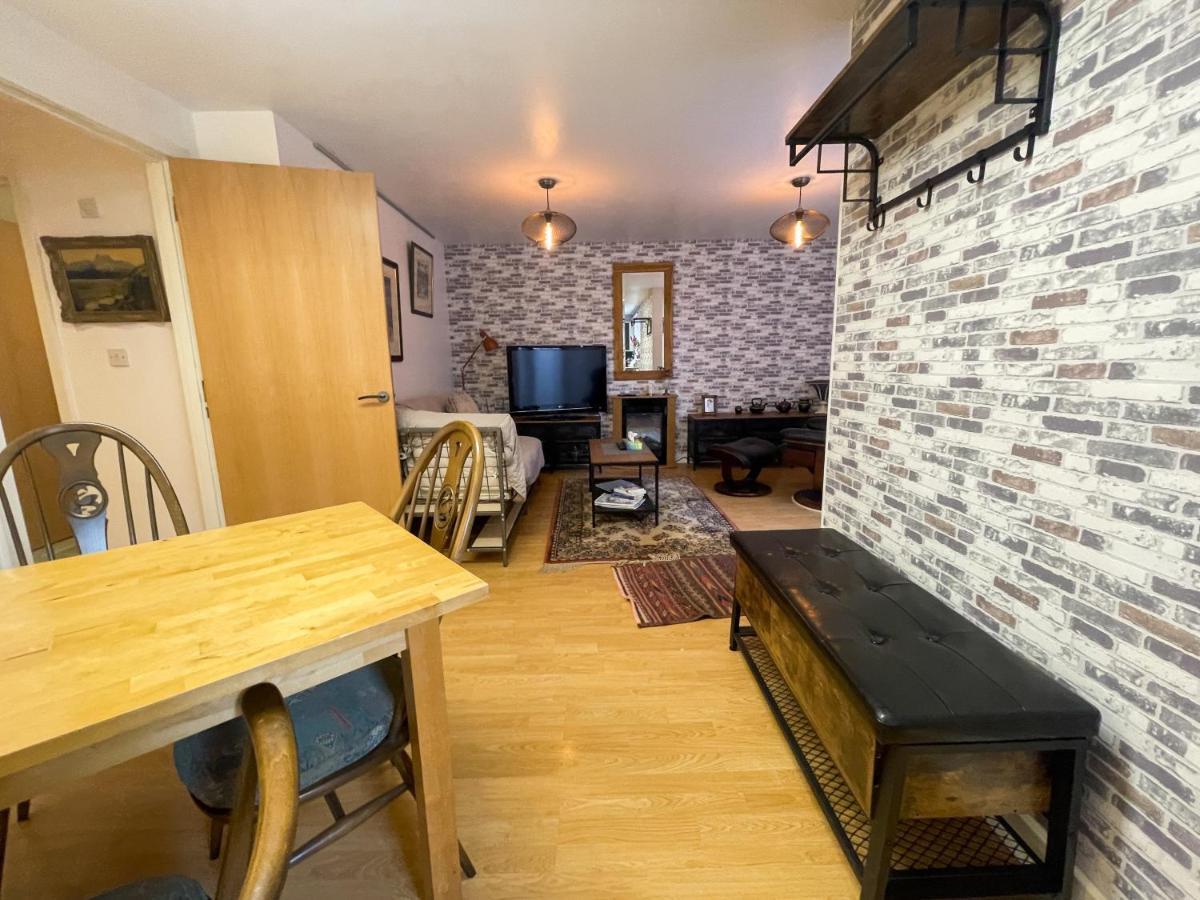 Kelvingrove 2 Bedroom Apartment - Private Parking 글라스고 외부 사진