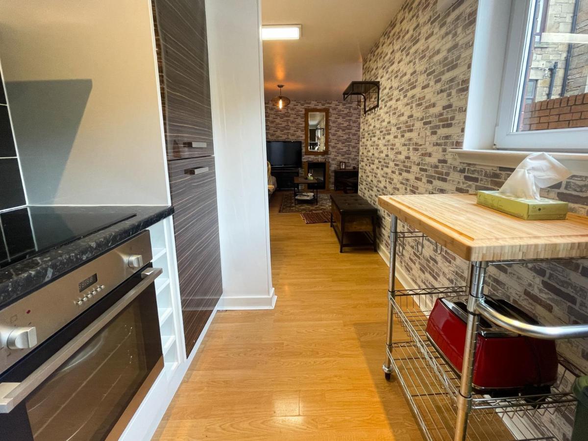 Kelvingrove 2 Bedroom Apartment - Private Parking 글라스고 외부 사진