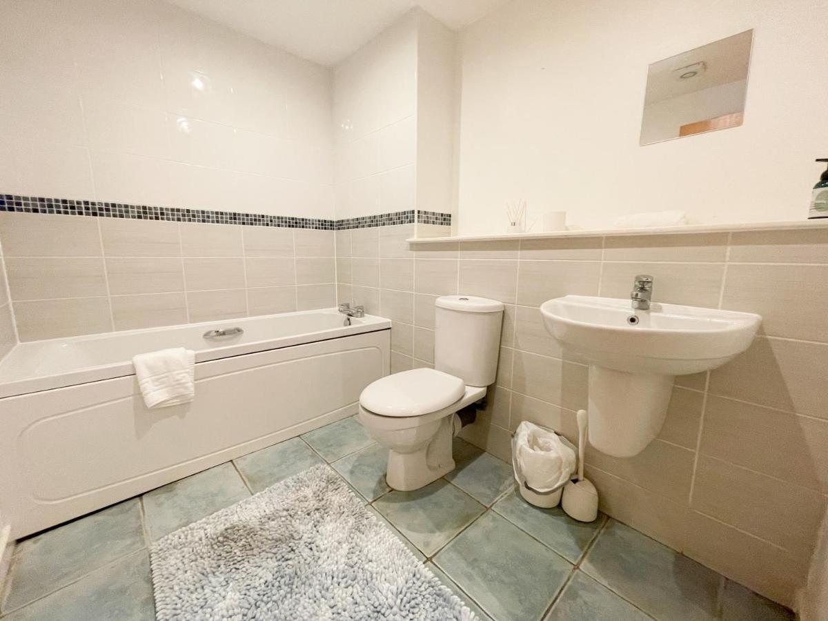 Kelvingrove 2 Bedroom Apartment - Private Parking 글라스고 외부 사진