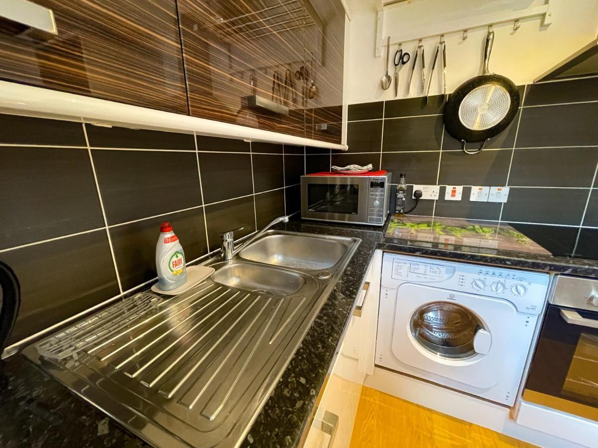 Kelvingrove 2 Bedroom Apartment - Private Parking 글라스고 외부 사진